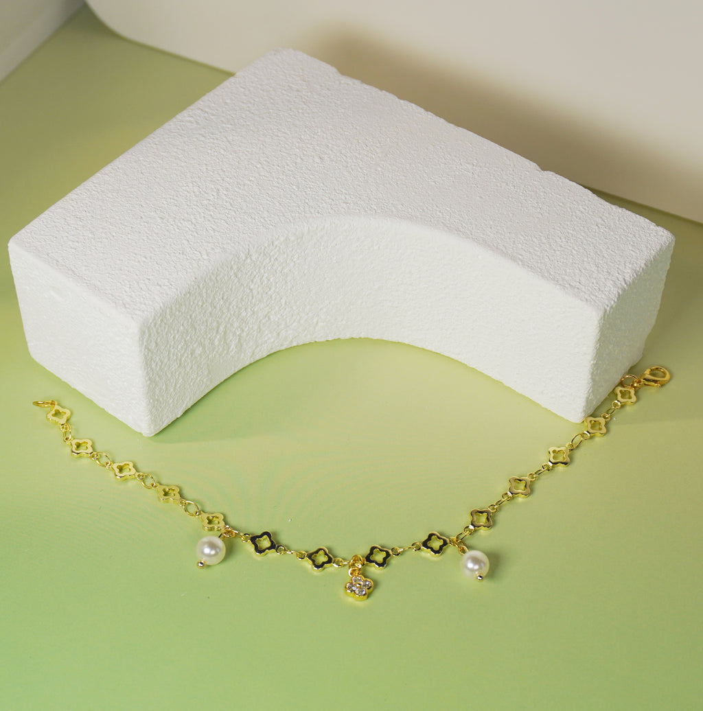 Luna Clover Bracelet